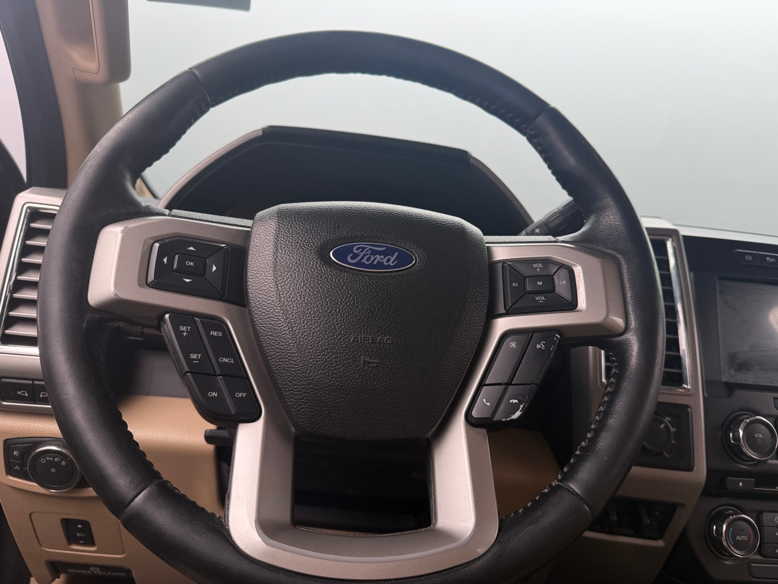 Thumbnail: 2017 Ford Econoline - 4