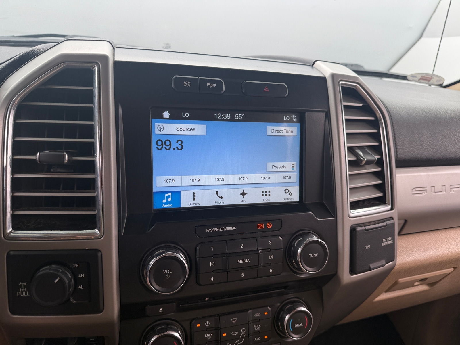 Thumbnail: 2017 Ford Econoline - 3