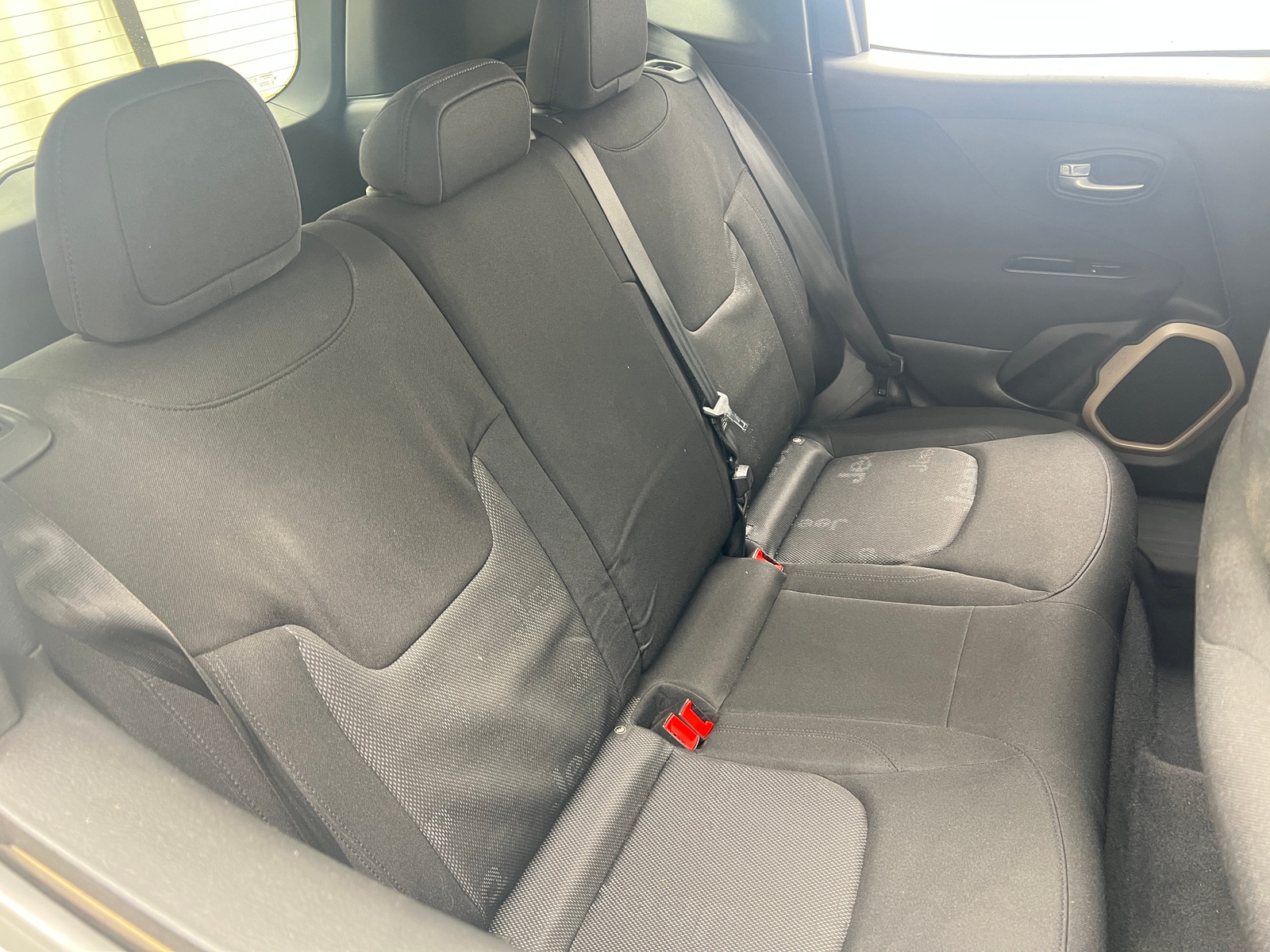 Thumbnail: 2016 Jeep Renegade - 6