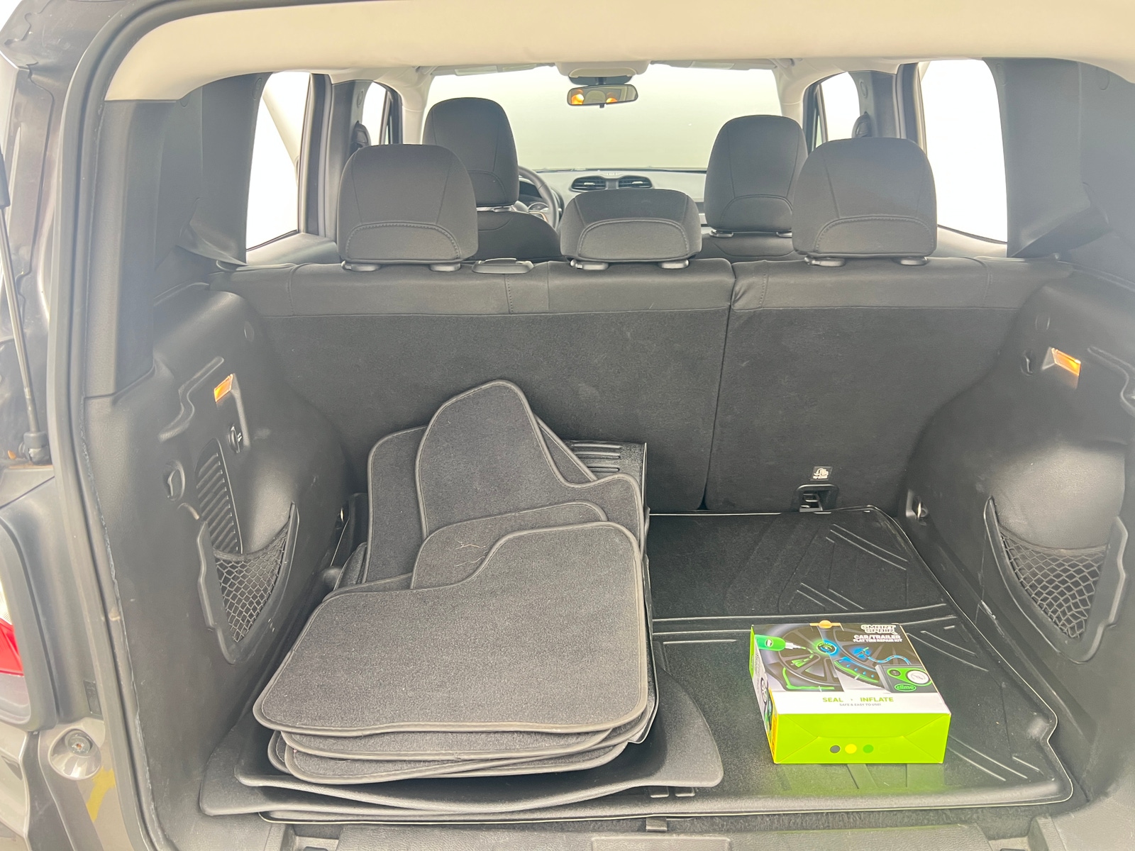 Thumbnail: 2016 Jeep Renegade - 7