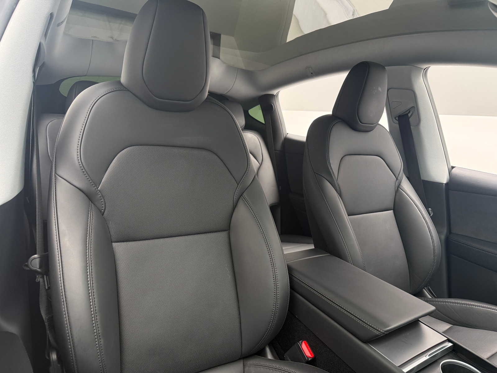 Thumbnail: 2026 Tesla Model Y - 2