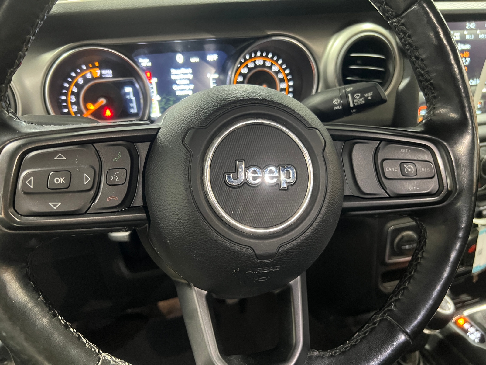 Thumbnail: 2021 Jeep Gladiator - 5