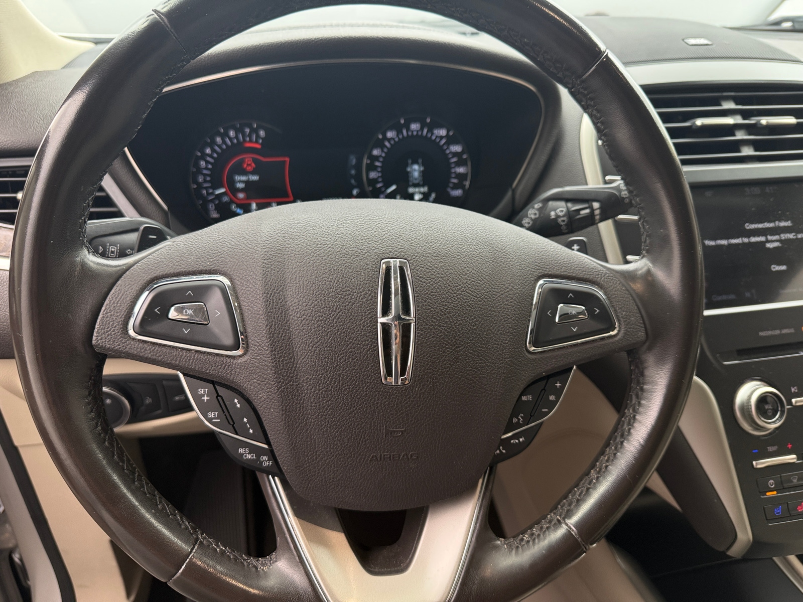 Thumbnail: 2019 Lincoln MKC - 4