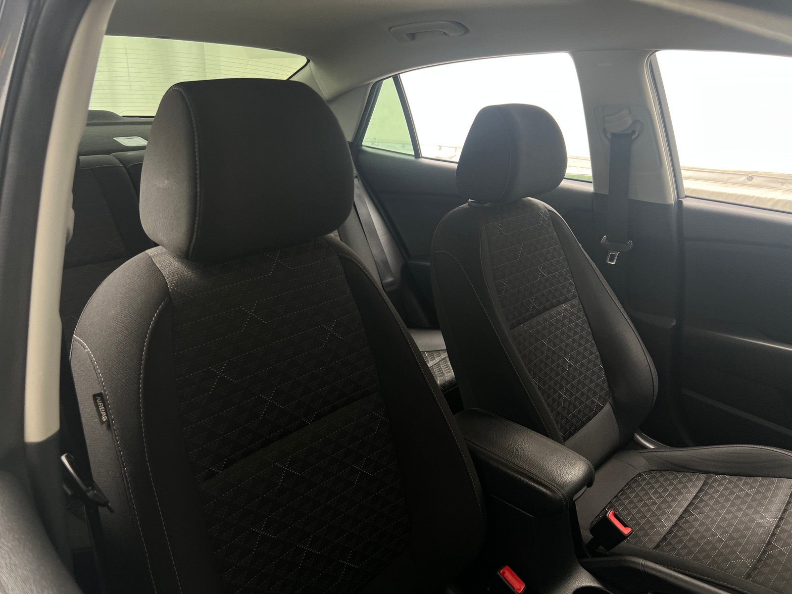 Thumbnail: 2020 Kia Rio - 2