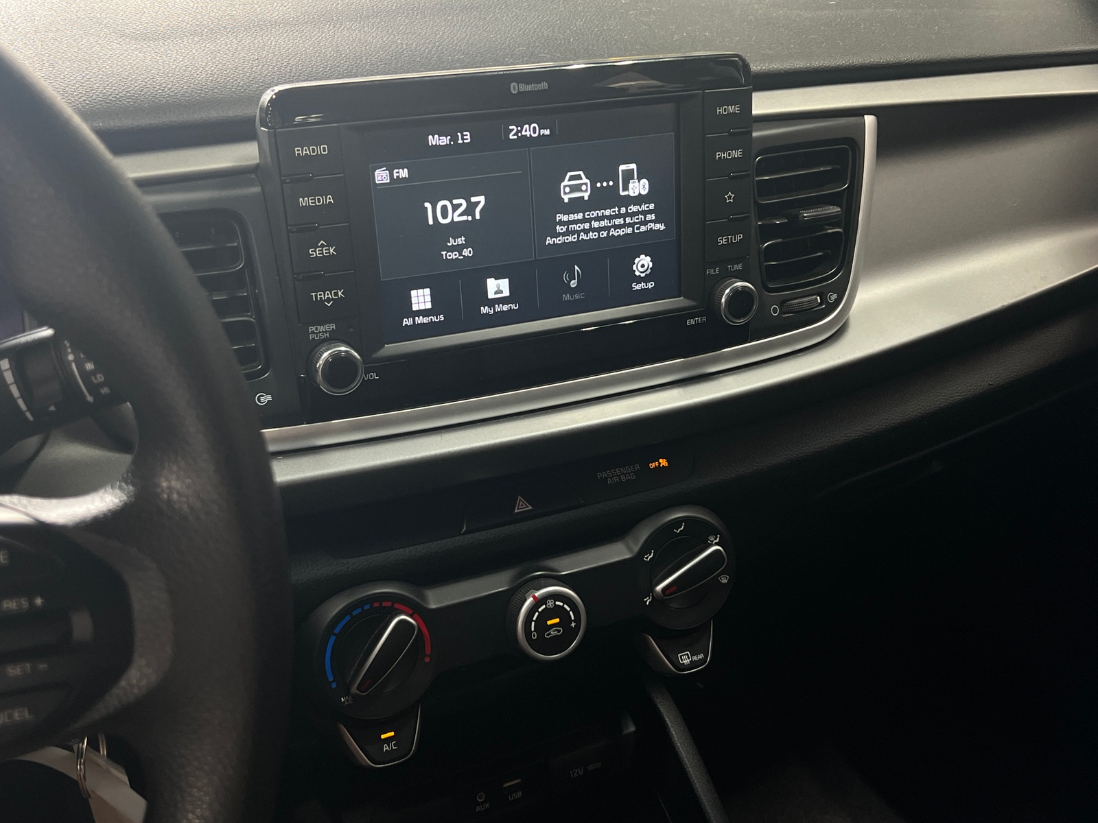 Thumbnail: 2020 Kia Rio - 4