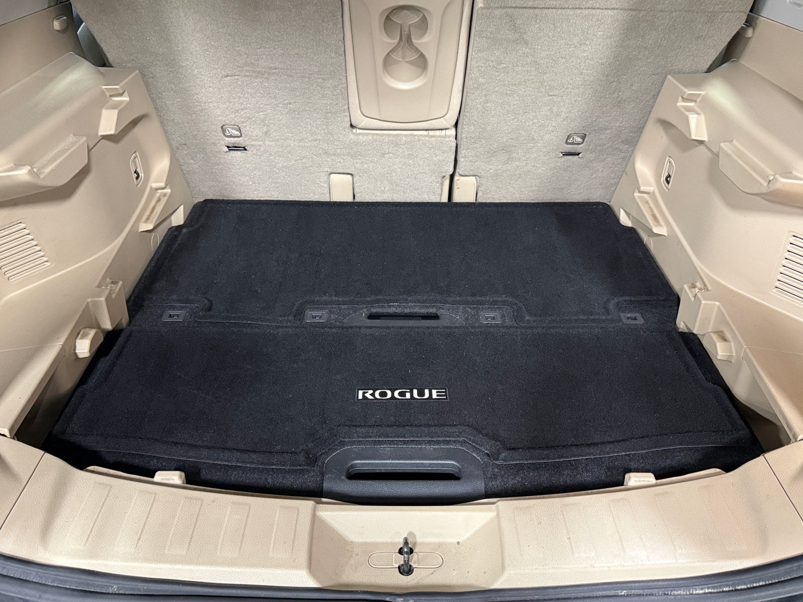 Thumbnail: 2016 Nissan Rogue - 7