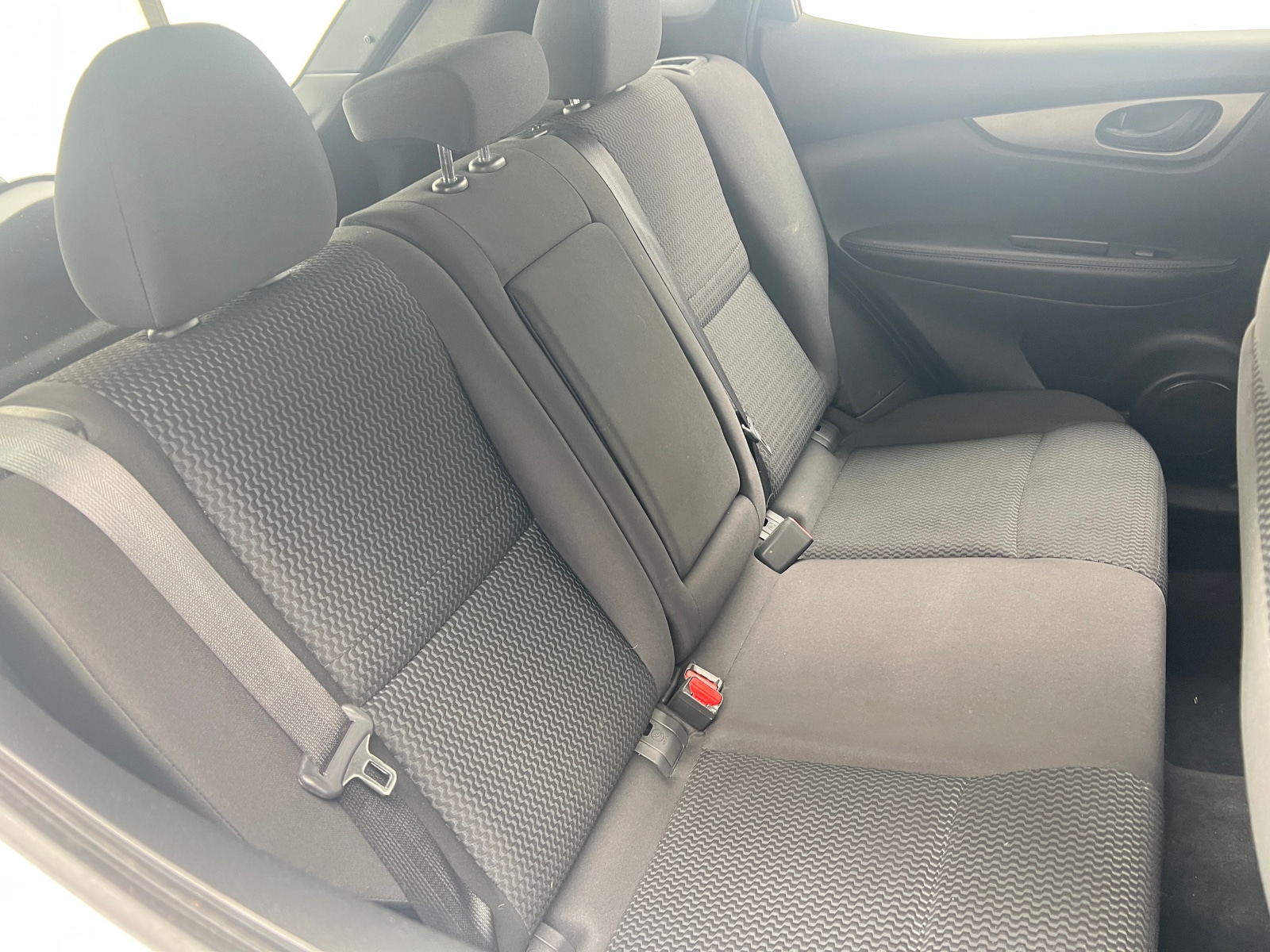 Thumbnail: 2017 Nissan Rogue Sport - 6