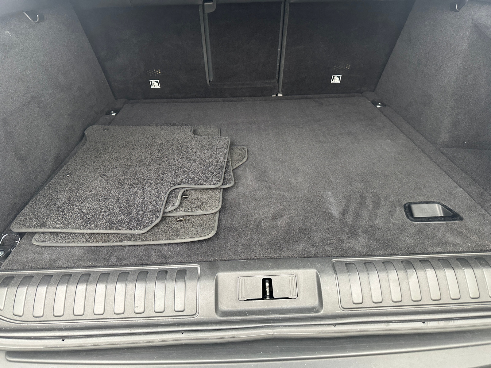 Thumbnail: 2019 Land Rover Range Rover Sport - 6