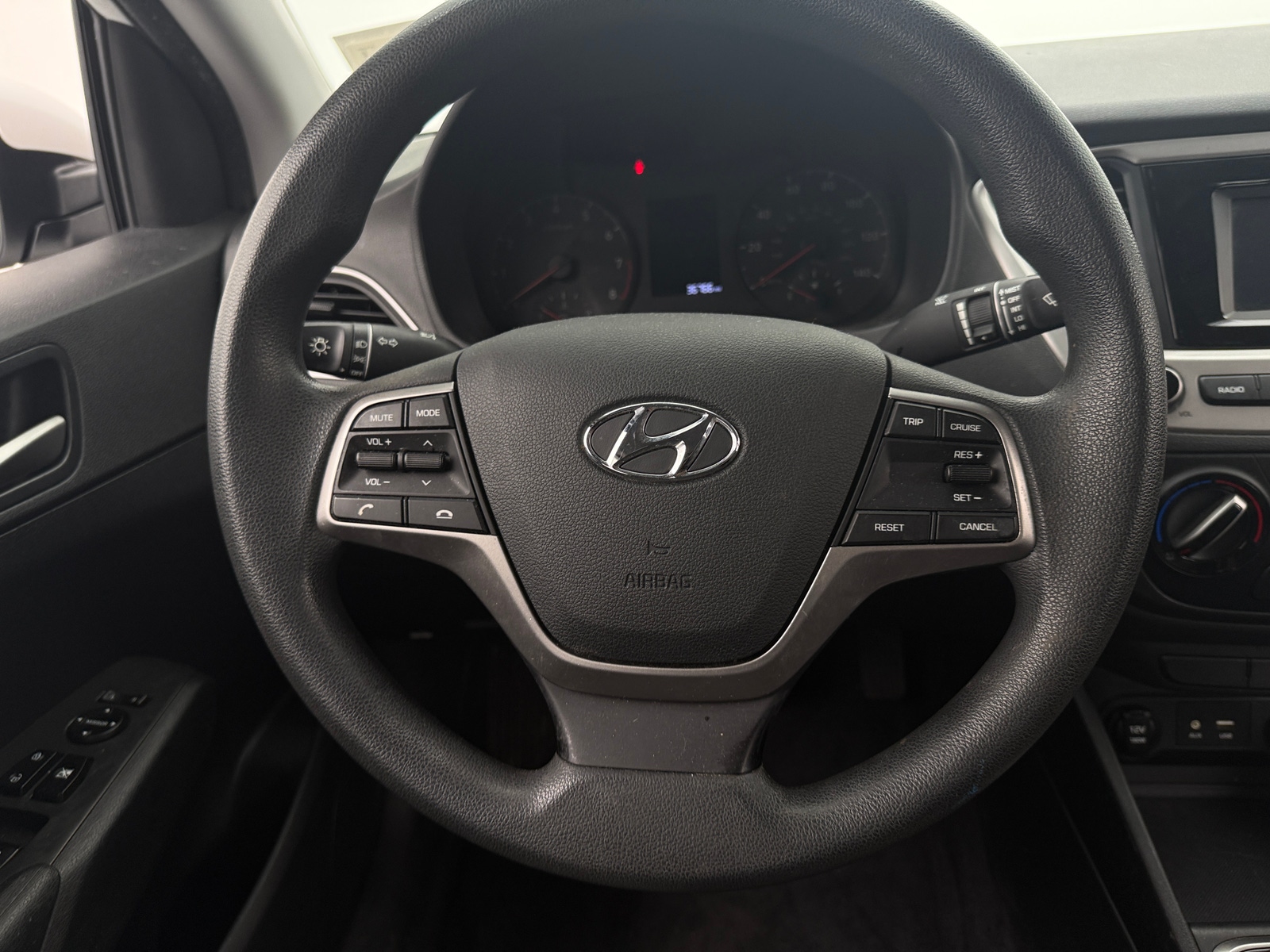 Thumbnail: 2020 Hyundai Accent - 5