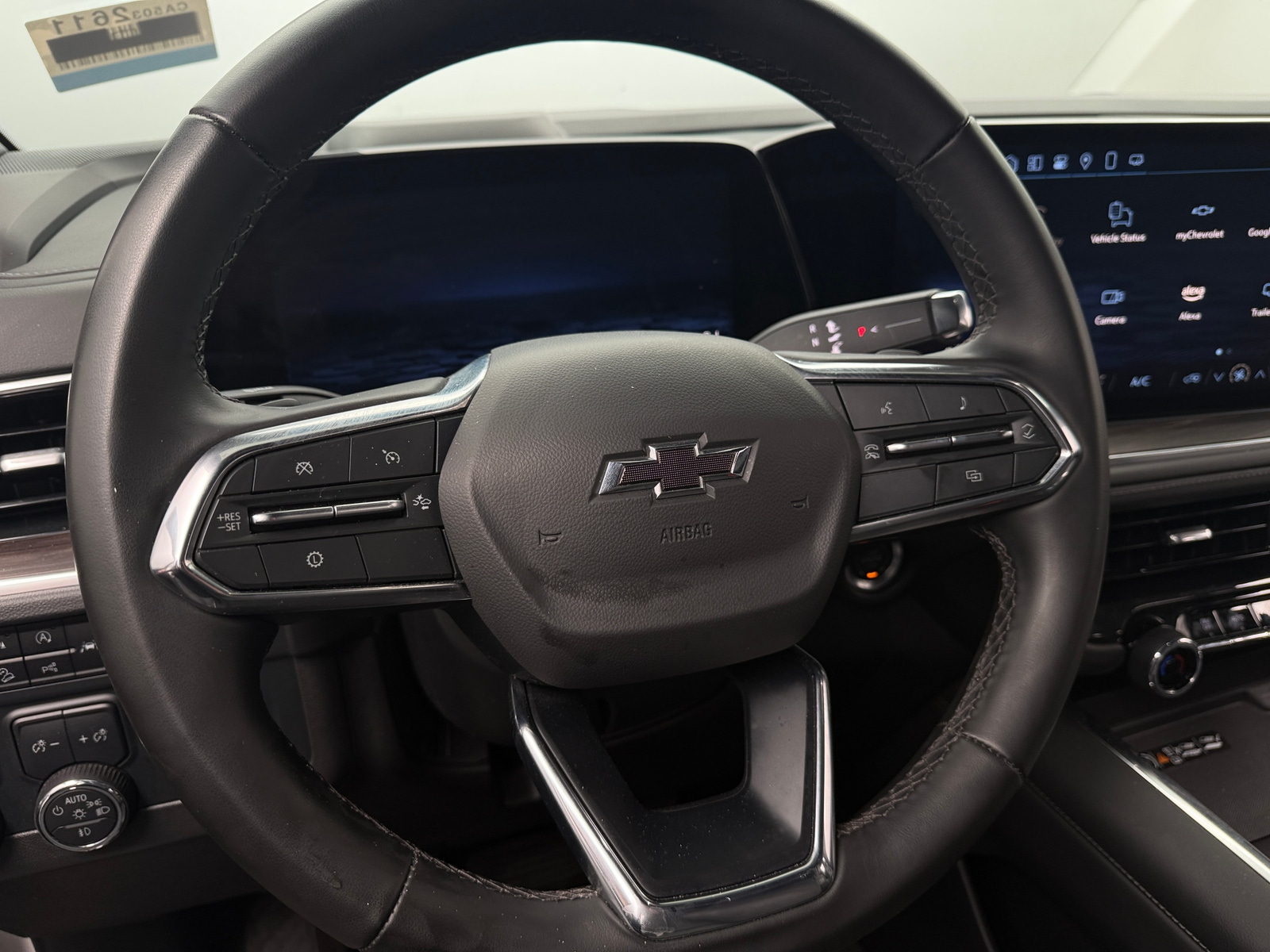 Thumbnail: 2025 Chevrolet Suburban - 4