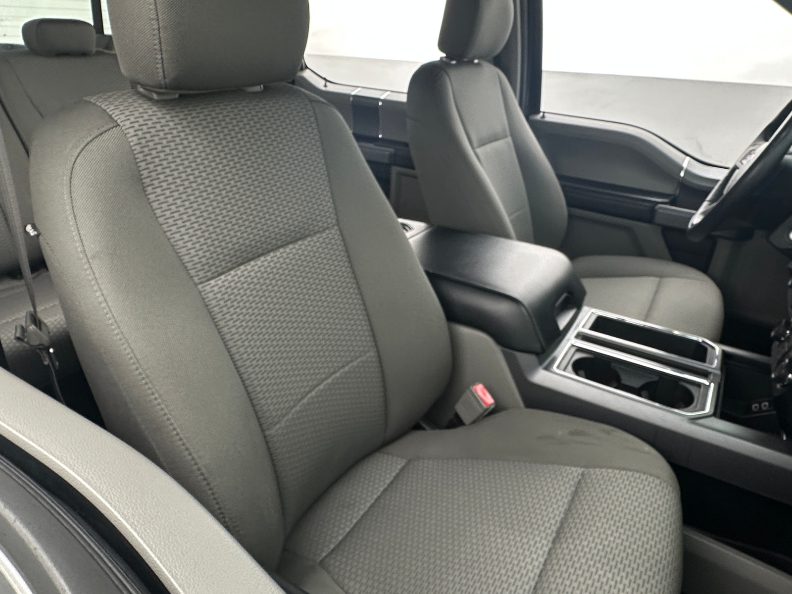 Thumbnail: 2018 Ford Econoline - 2