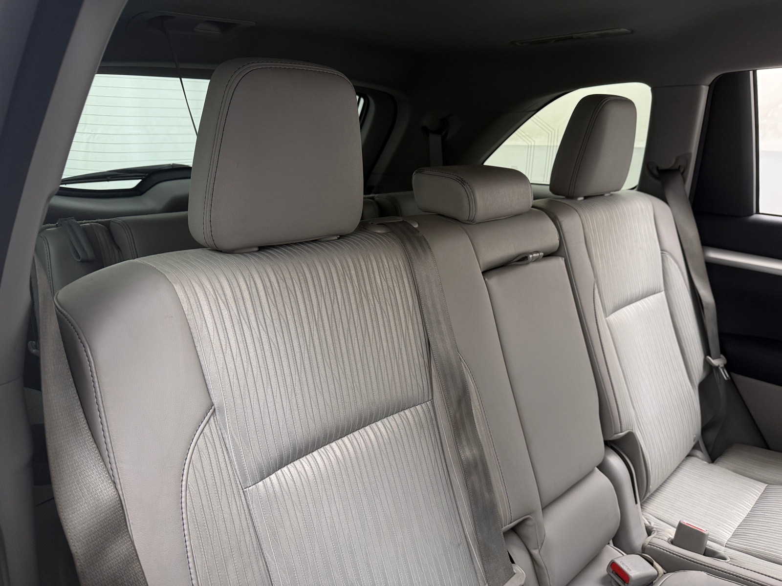 Thumbnail: 2014 Toyota Highlander - 6