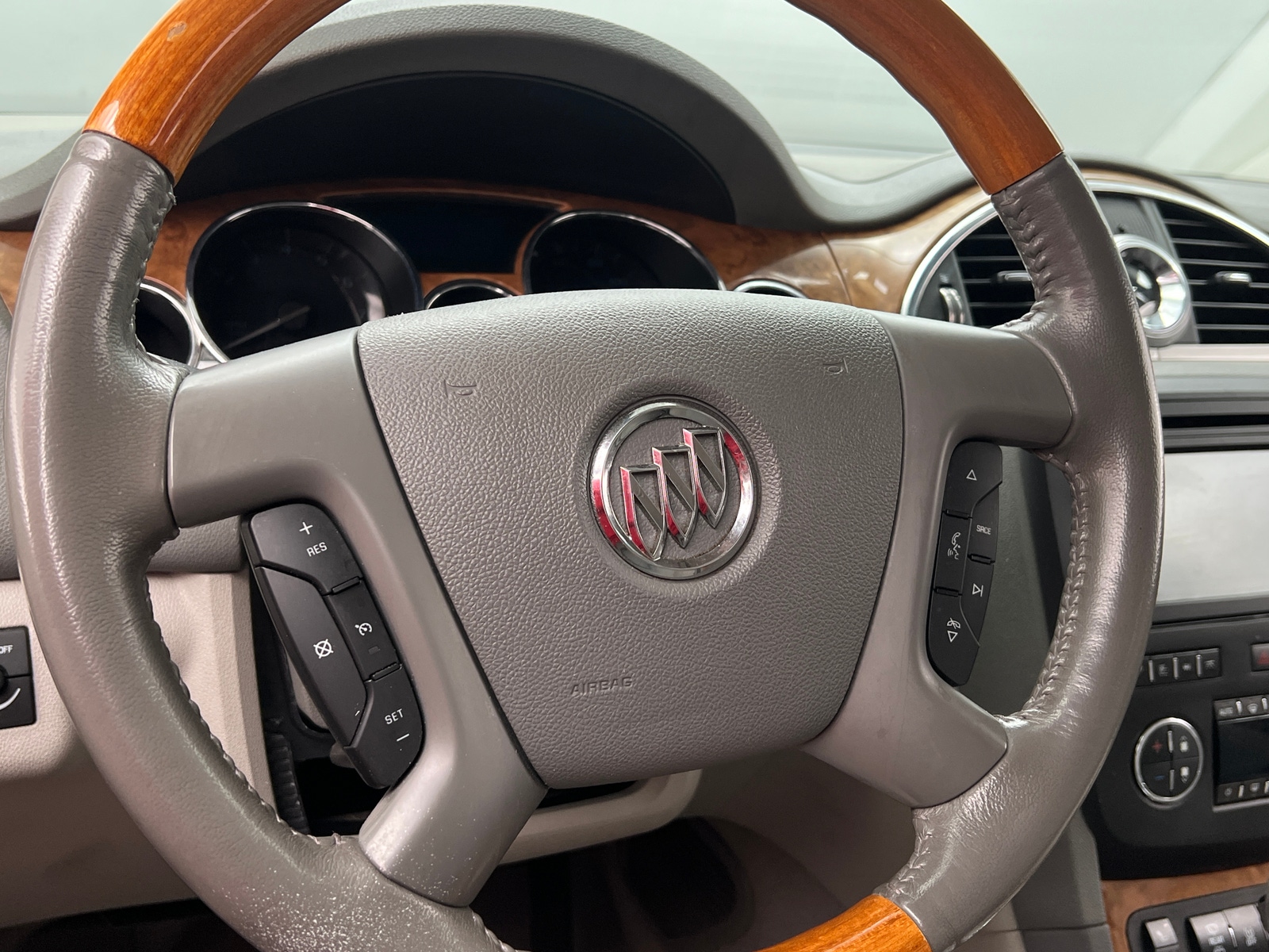 Thumbnail: 2012 Buick Enclave - 4