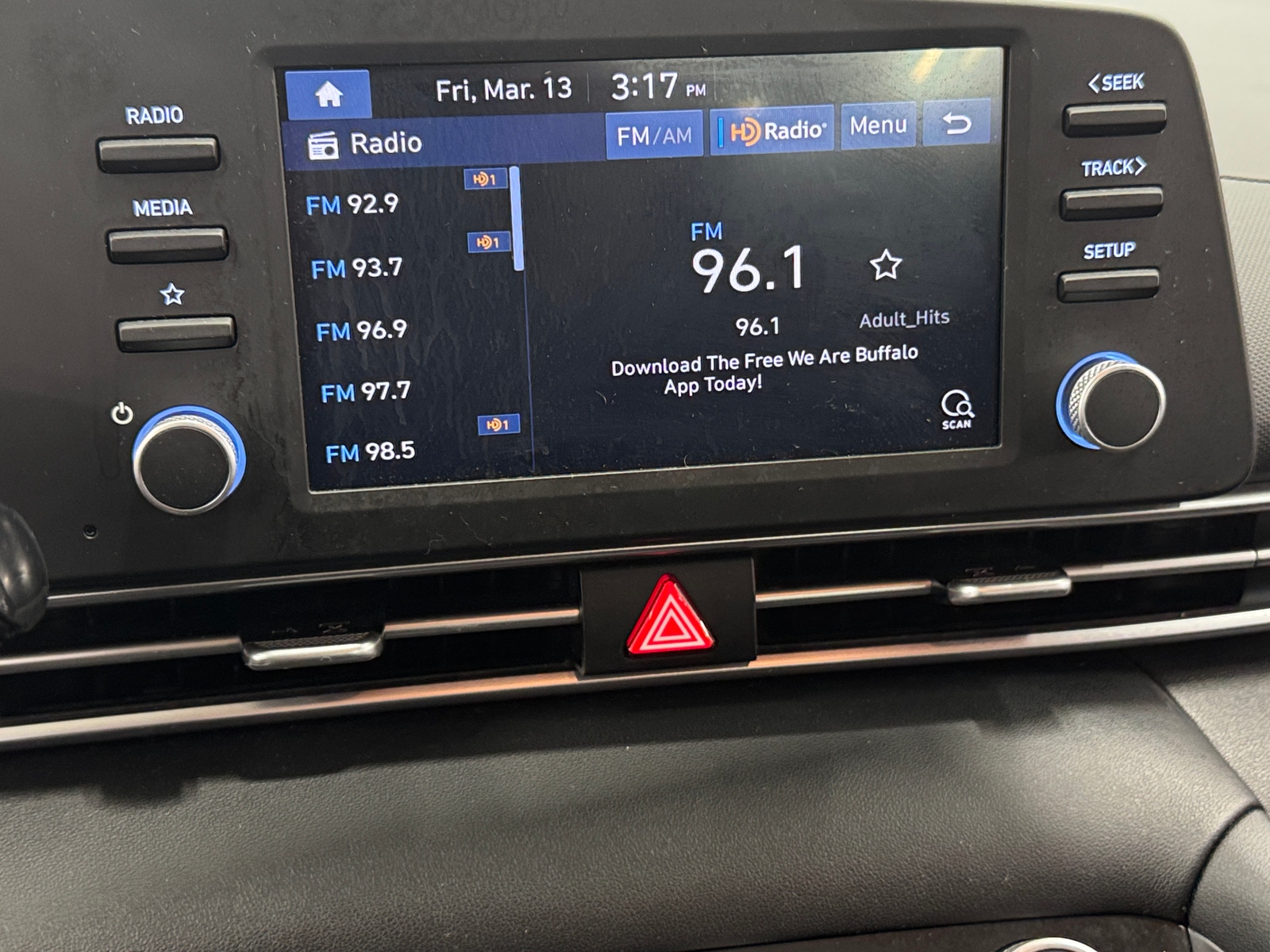 Thumbnail: 2021 Hyundai Elantra - 4