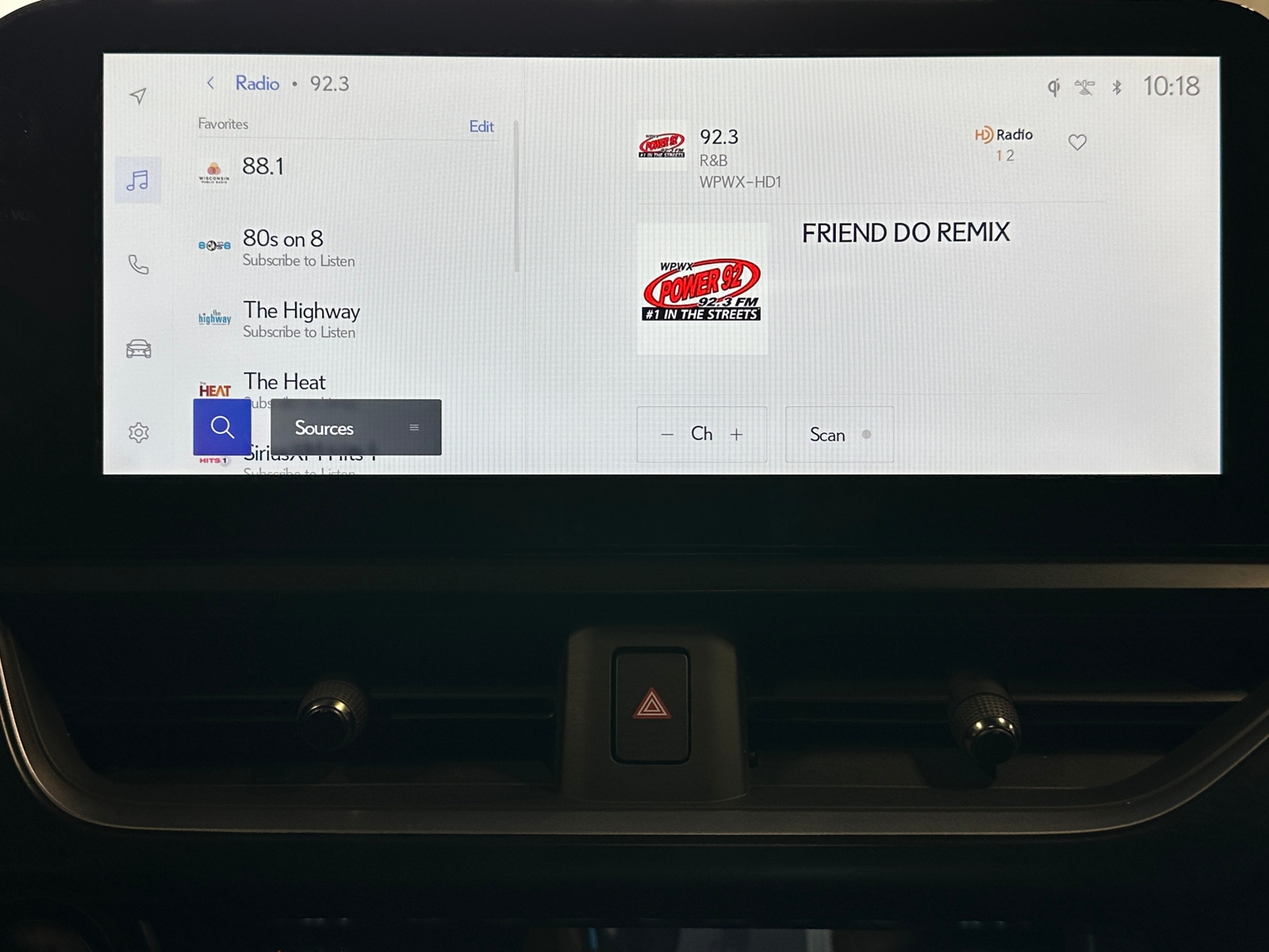 Thumbnail: 2025 Lexus UX - 3