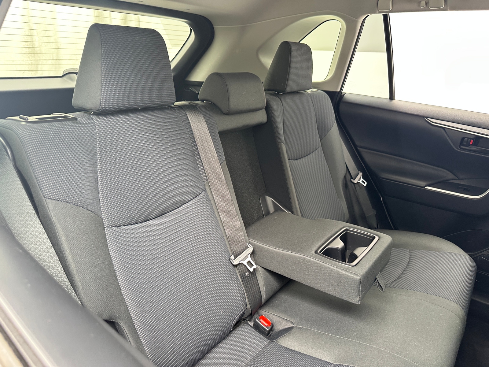 Thumbnail: 2019 Toyota RAV4 - 6