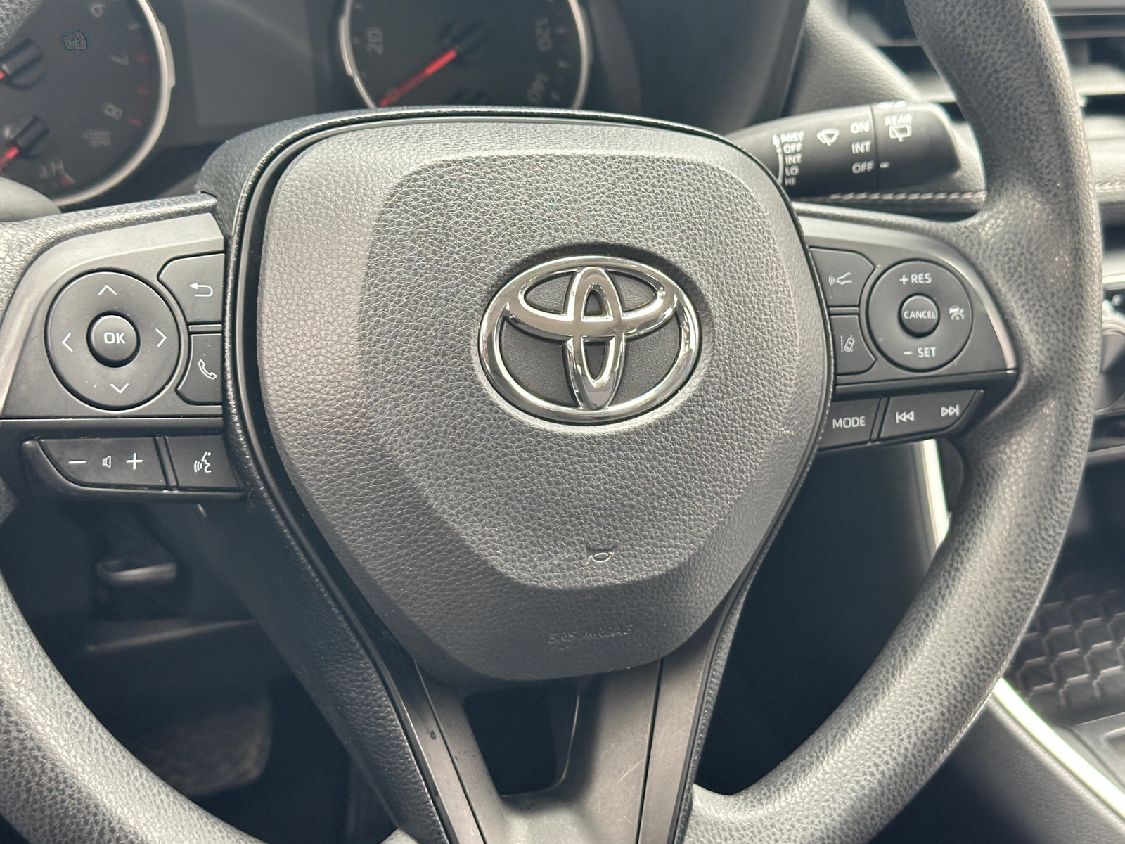 Thumbnail: 2019 Toyota RAV4 - 5