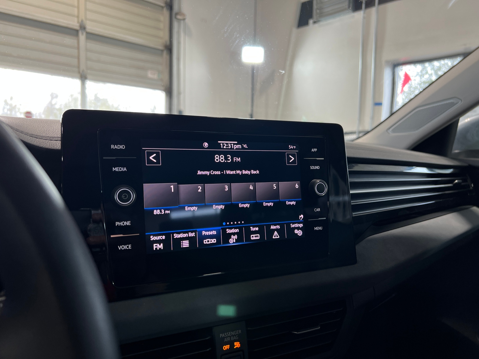 Thumbnail: 2025 Volkswagen Jetta - 3