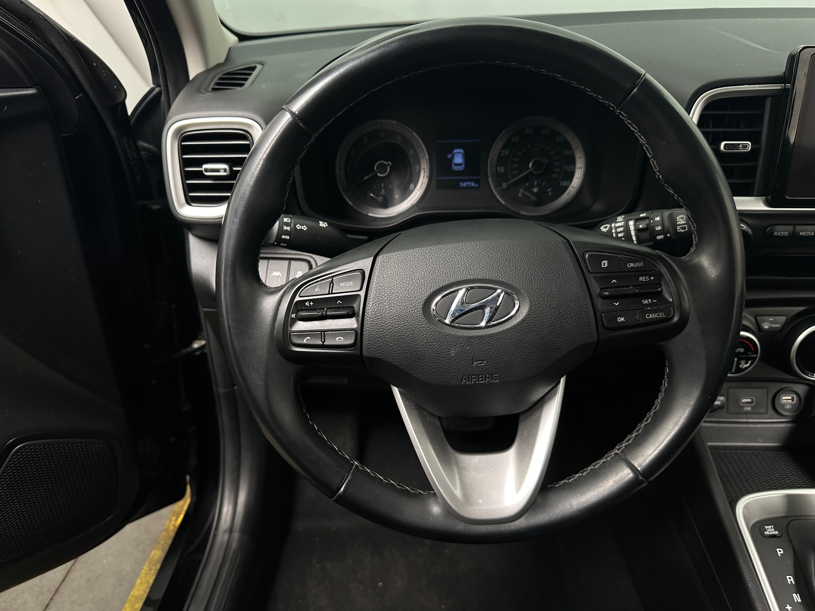 Thumbnail: 2021 Hyundai Venue - 5