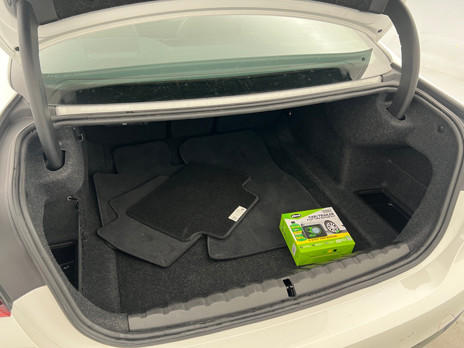 Thumbnail: 2025 BMW 4 Series - 4