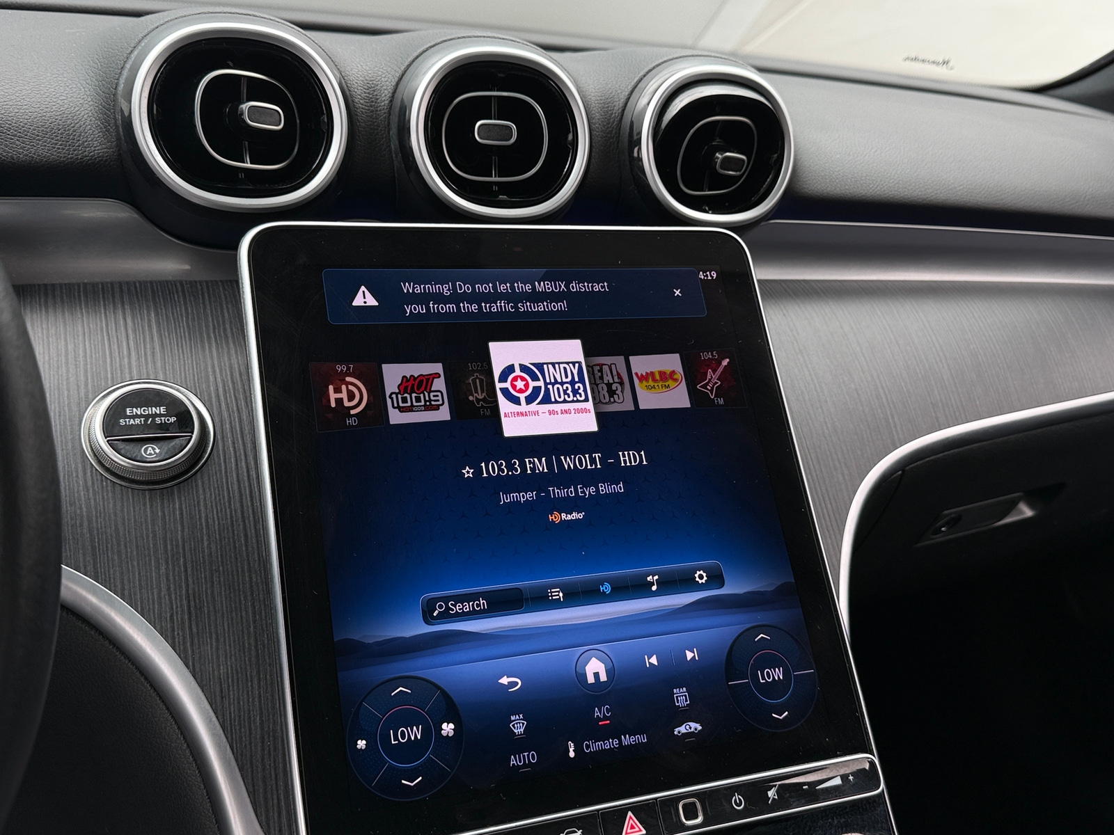 Thumbnail: 2025 Mercedes-Benz C-Class - 3