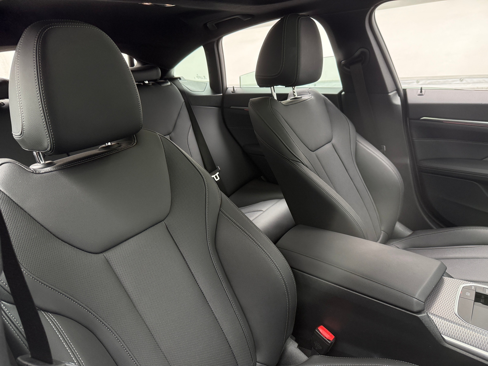 Thumbnail: 2025 BMW 4 Series - 2