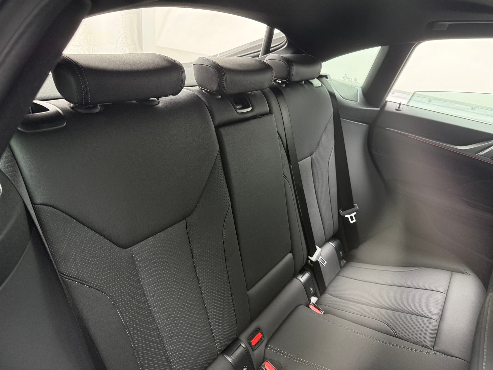 Thumbnail: 2025 BMW 4 Series - 6