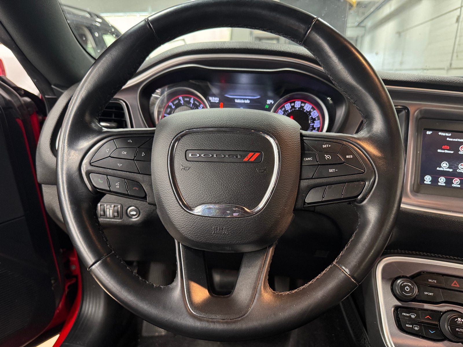 Thumbnail: 2019 Dodge Challenger - 4