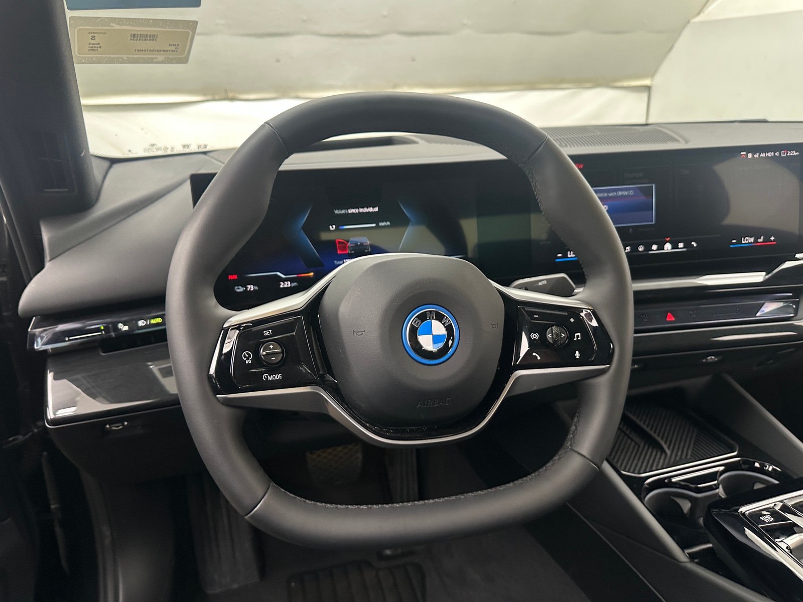 Thumbnail: 2025 BMW i5 - 4