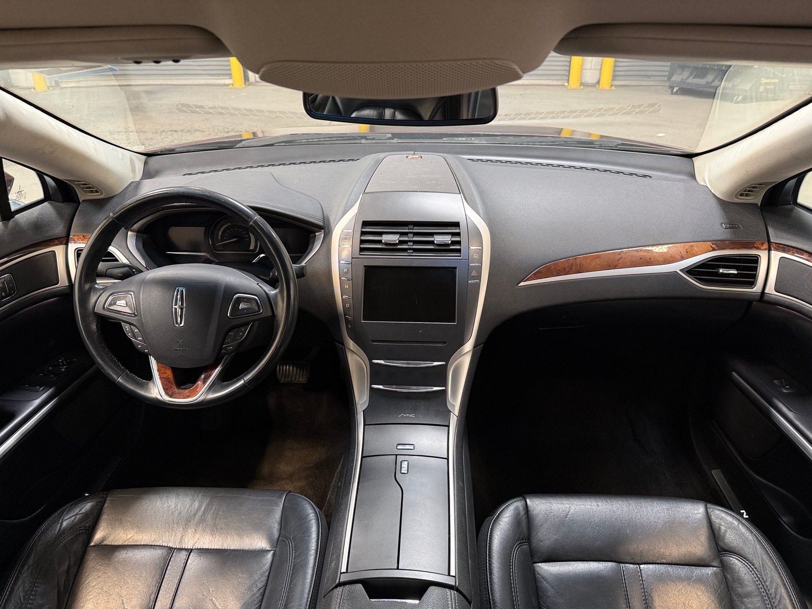 Thumbnail: 2016 Lincoln MKZ - 2