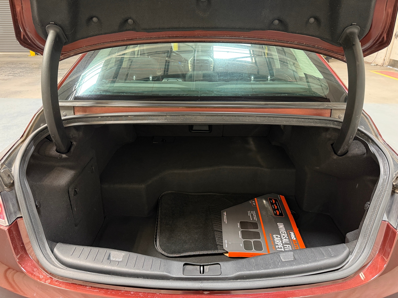 Thumbnail: 2016 Lincoln MKZ - 6