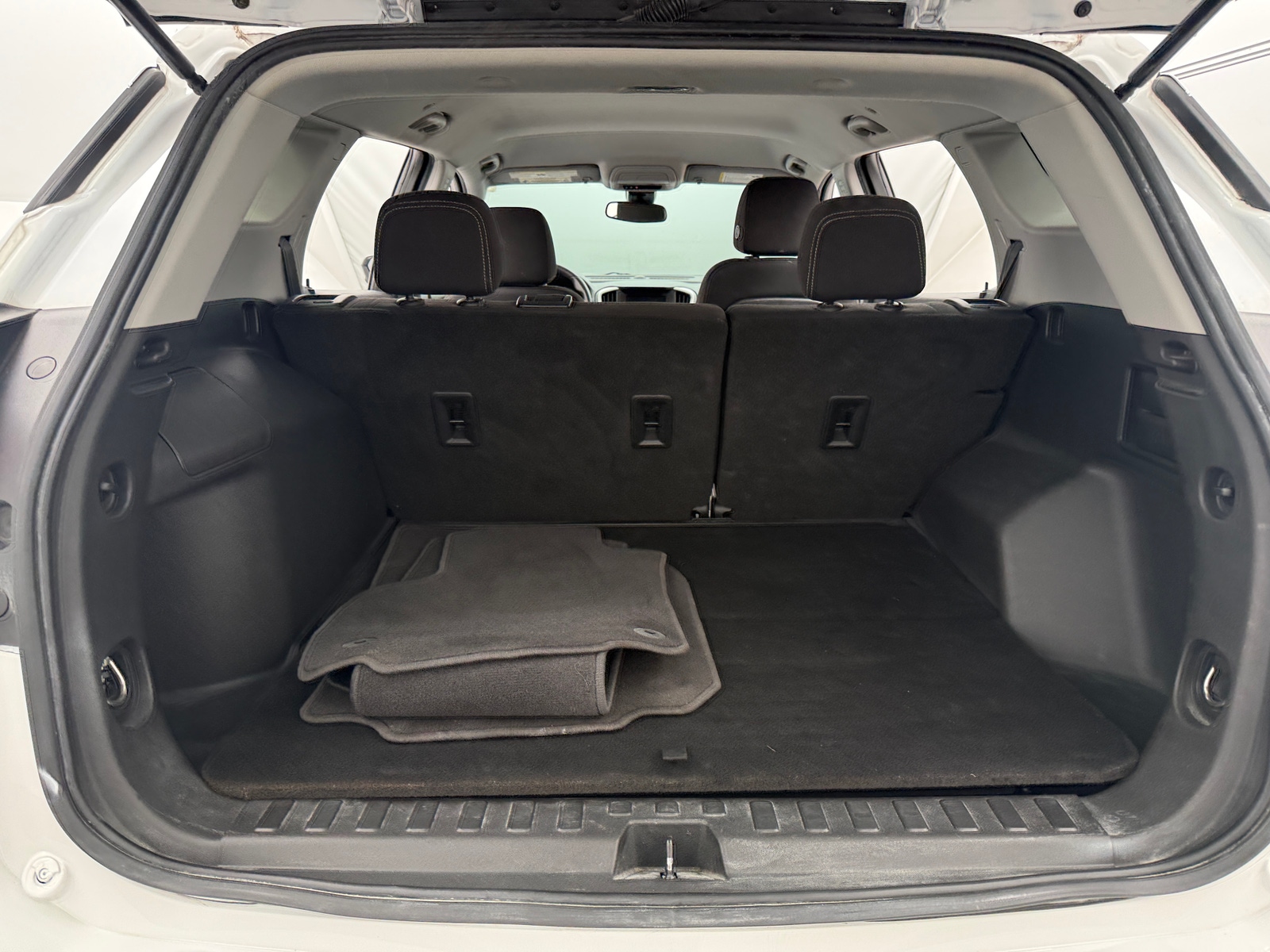 Thumbnail: 2022 GMC Terrain - 7