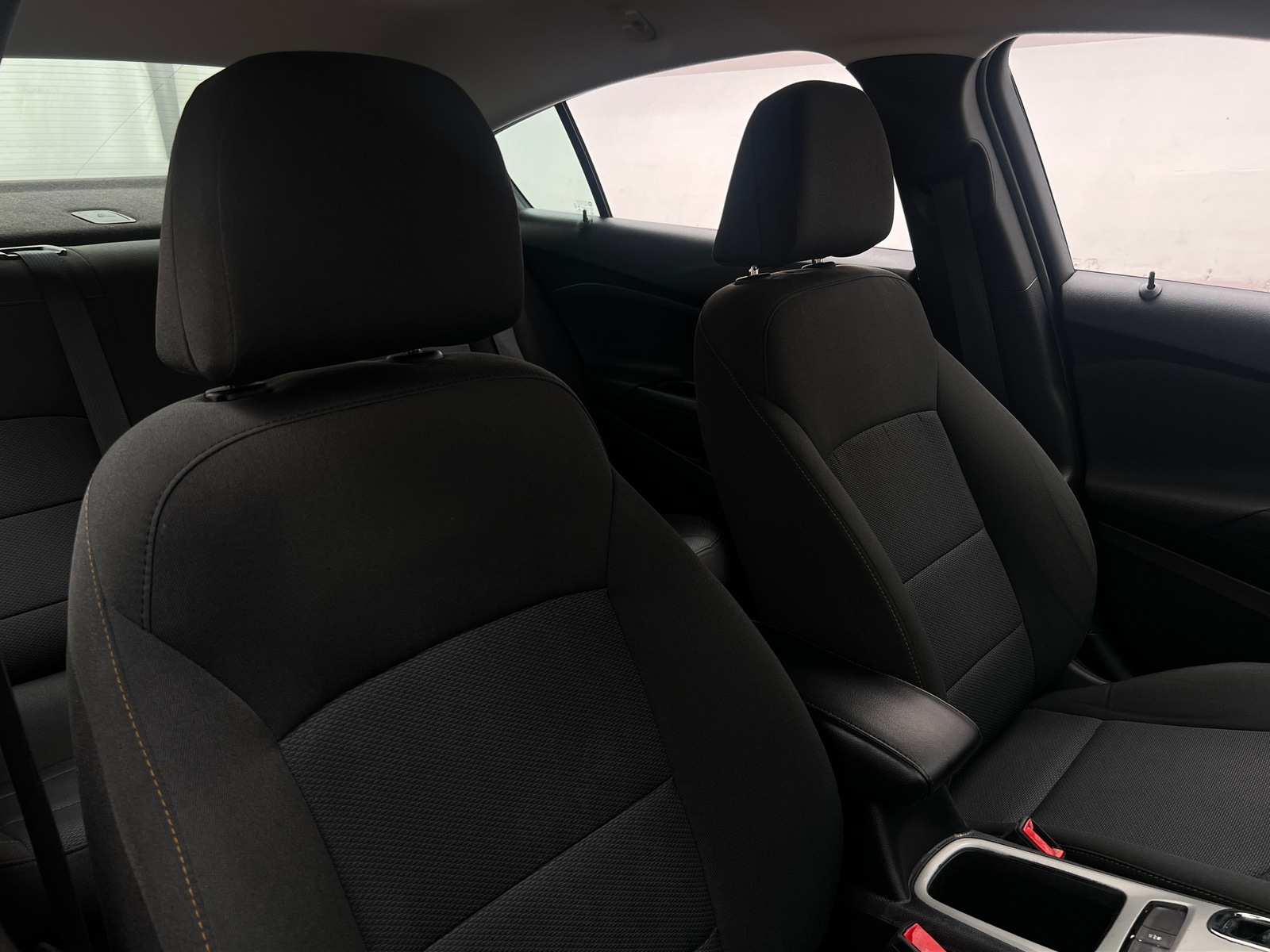 Thumbnail: 2018 Chevrolet Cruze - 2