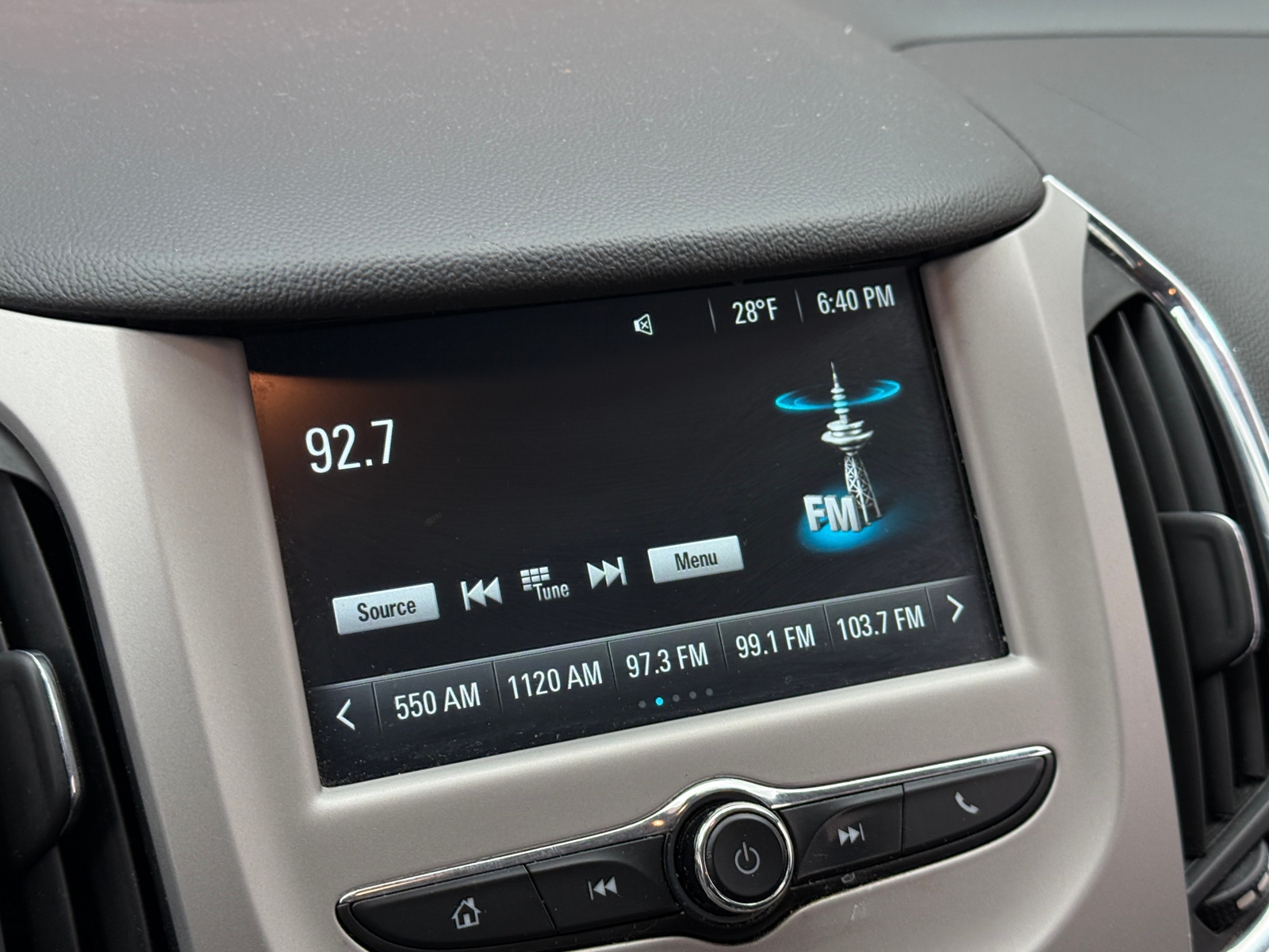 Thumbnail: 2018 Chevrolet Cruze - 4