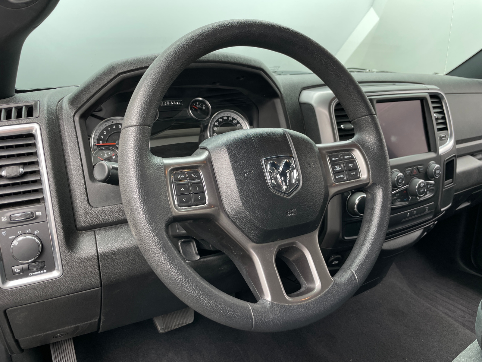 Thumbnail: 2021 RAM 1500 Classic - 5