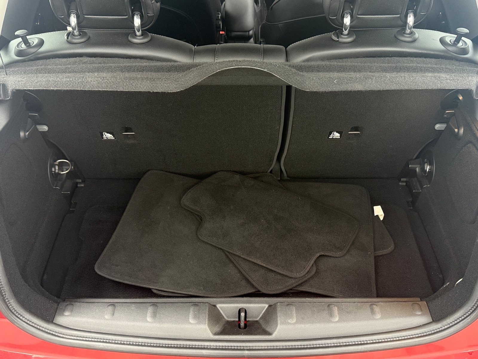 Thumbnail: 2015 MINI Cooper Hardtop - 6