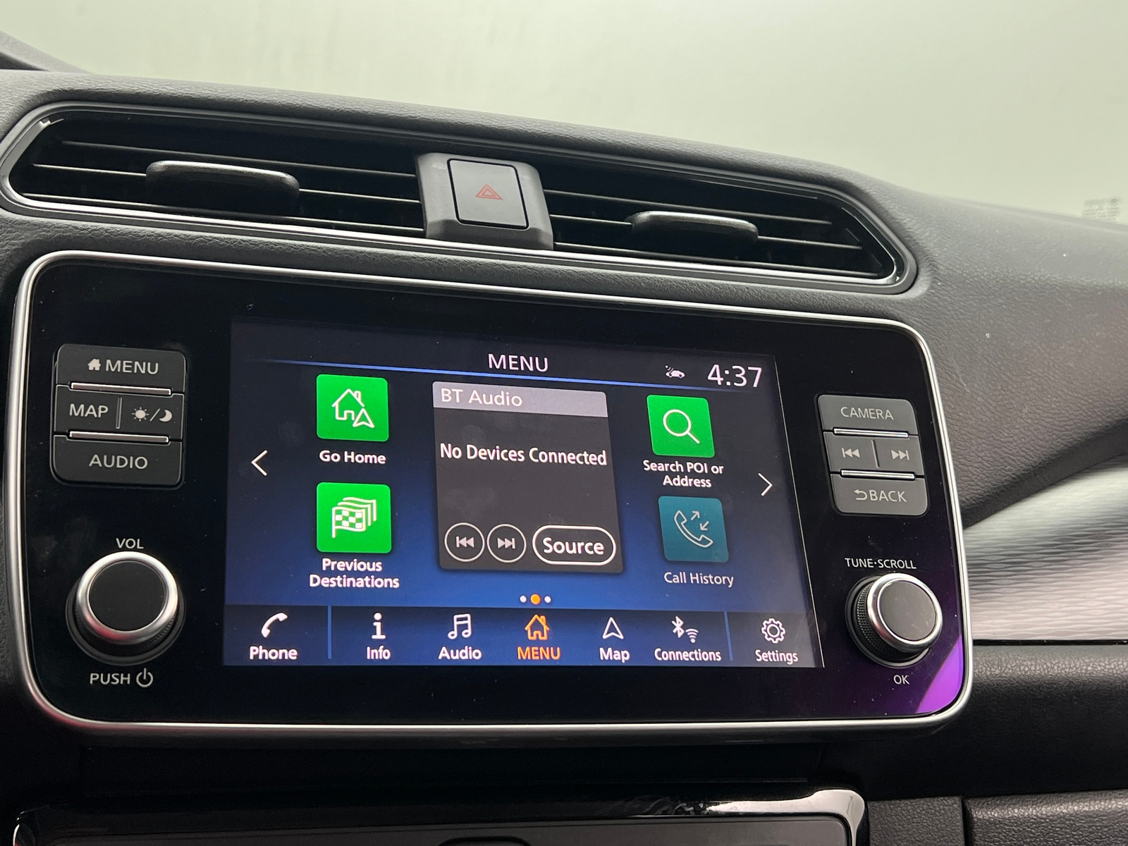 Thumbnail: 2022 Nissan Leaf - 4