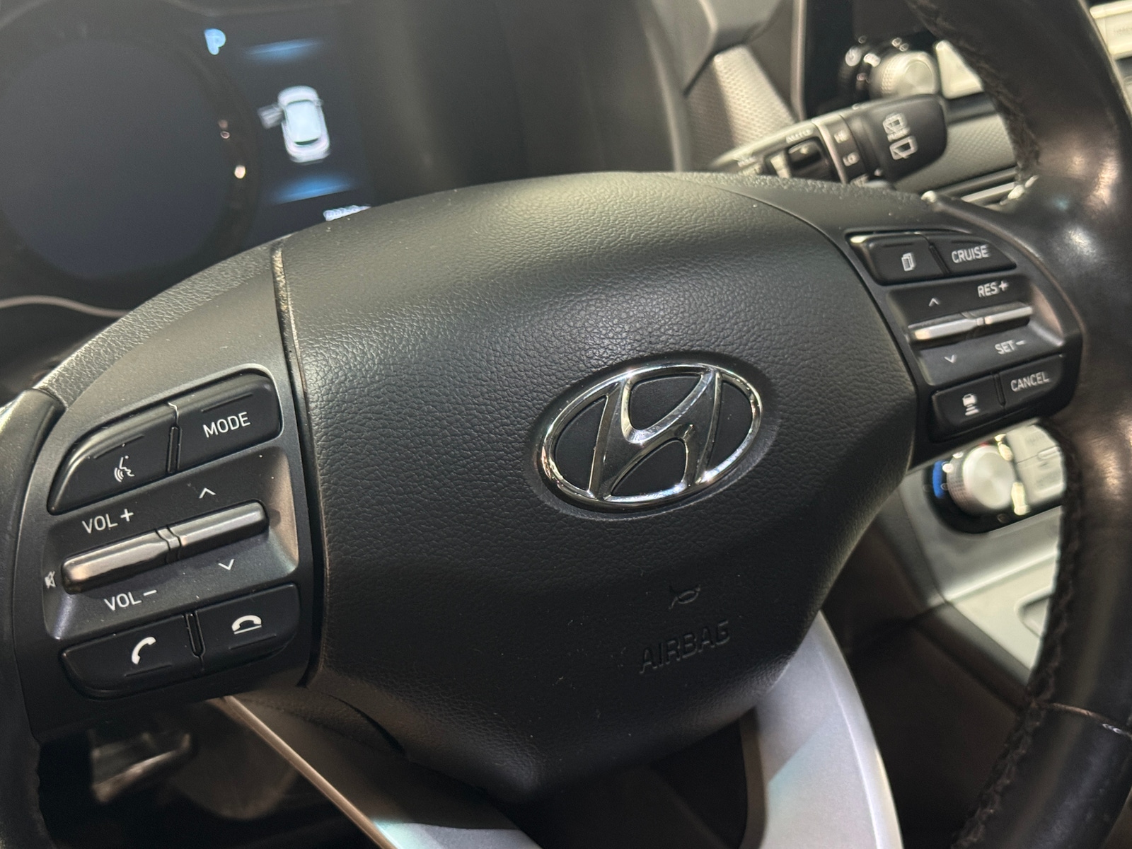 Thumbnail: 2021 Hyundai Kona - 4