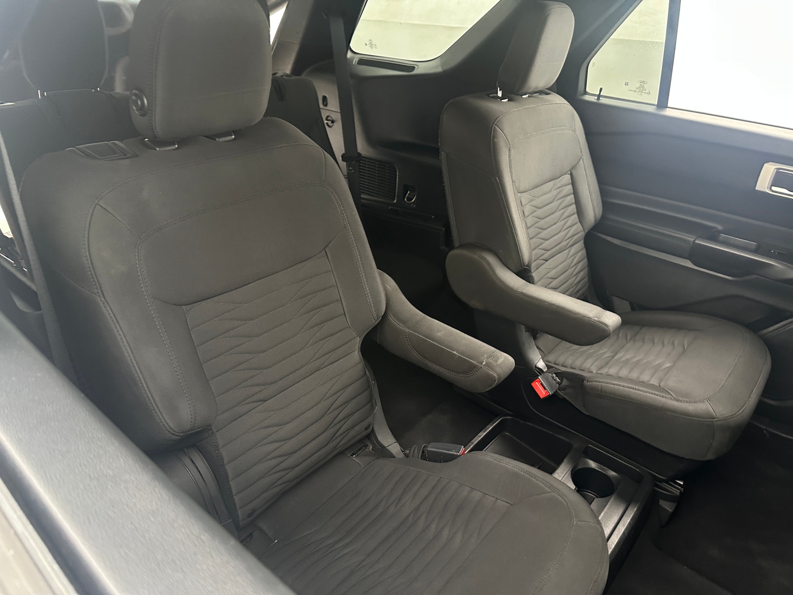 Thumbnail: 2020 Ford Explorer - 6