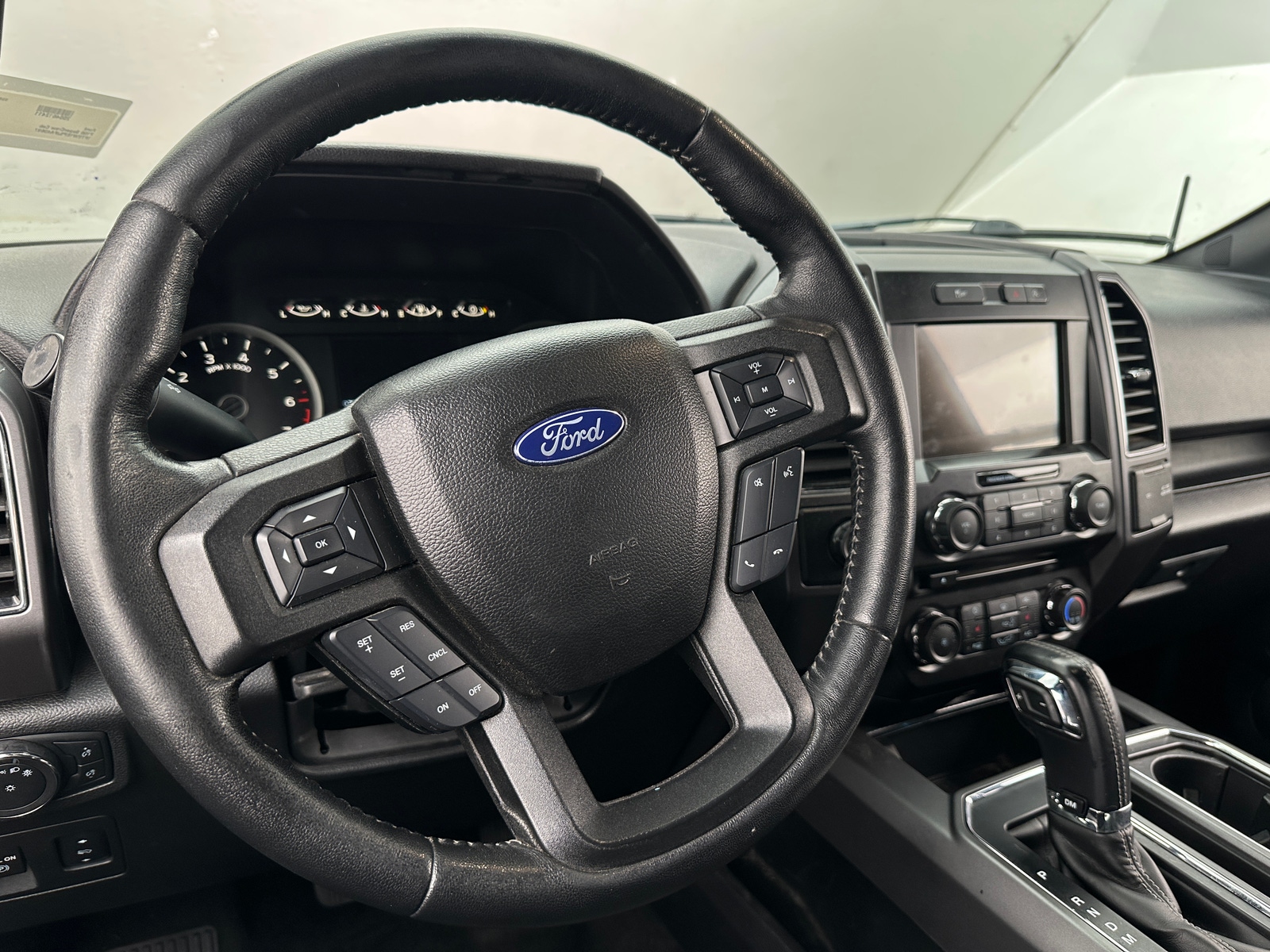 Thumbnail: 2018 Ford Econoline - 5