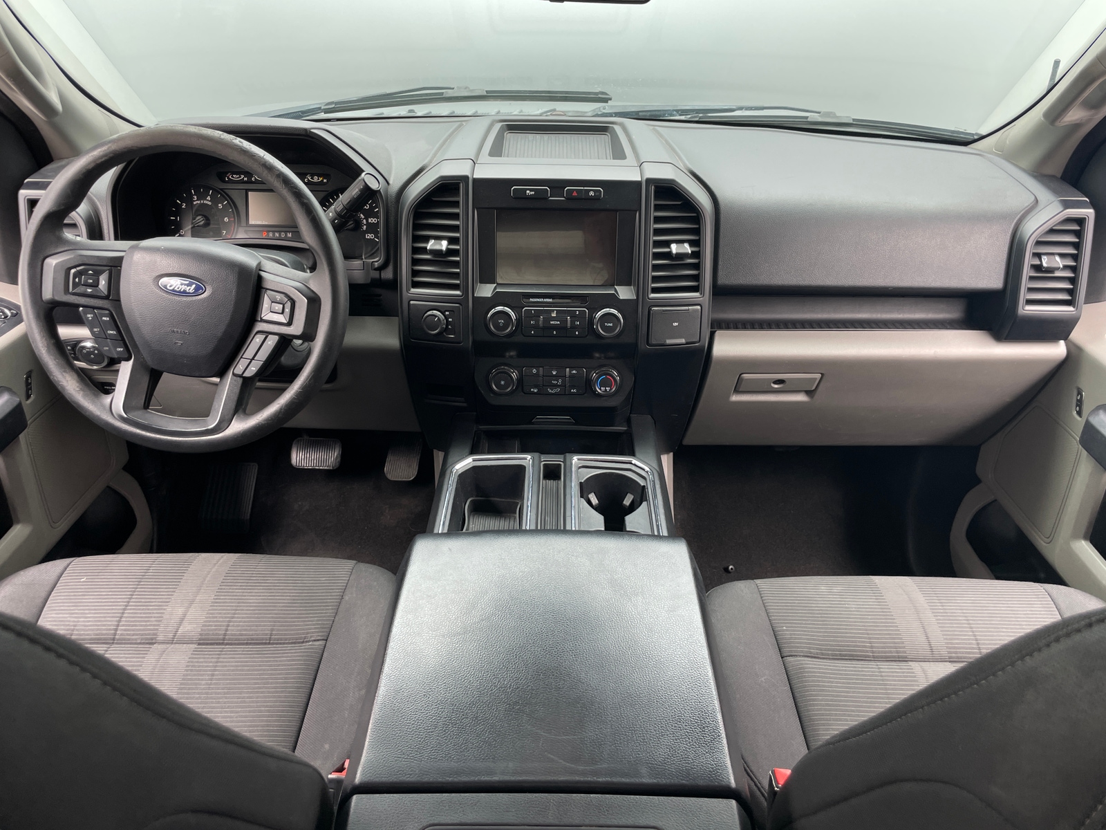 Thumbnail: 2020 Ford Econoline - 3