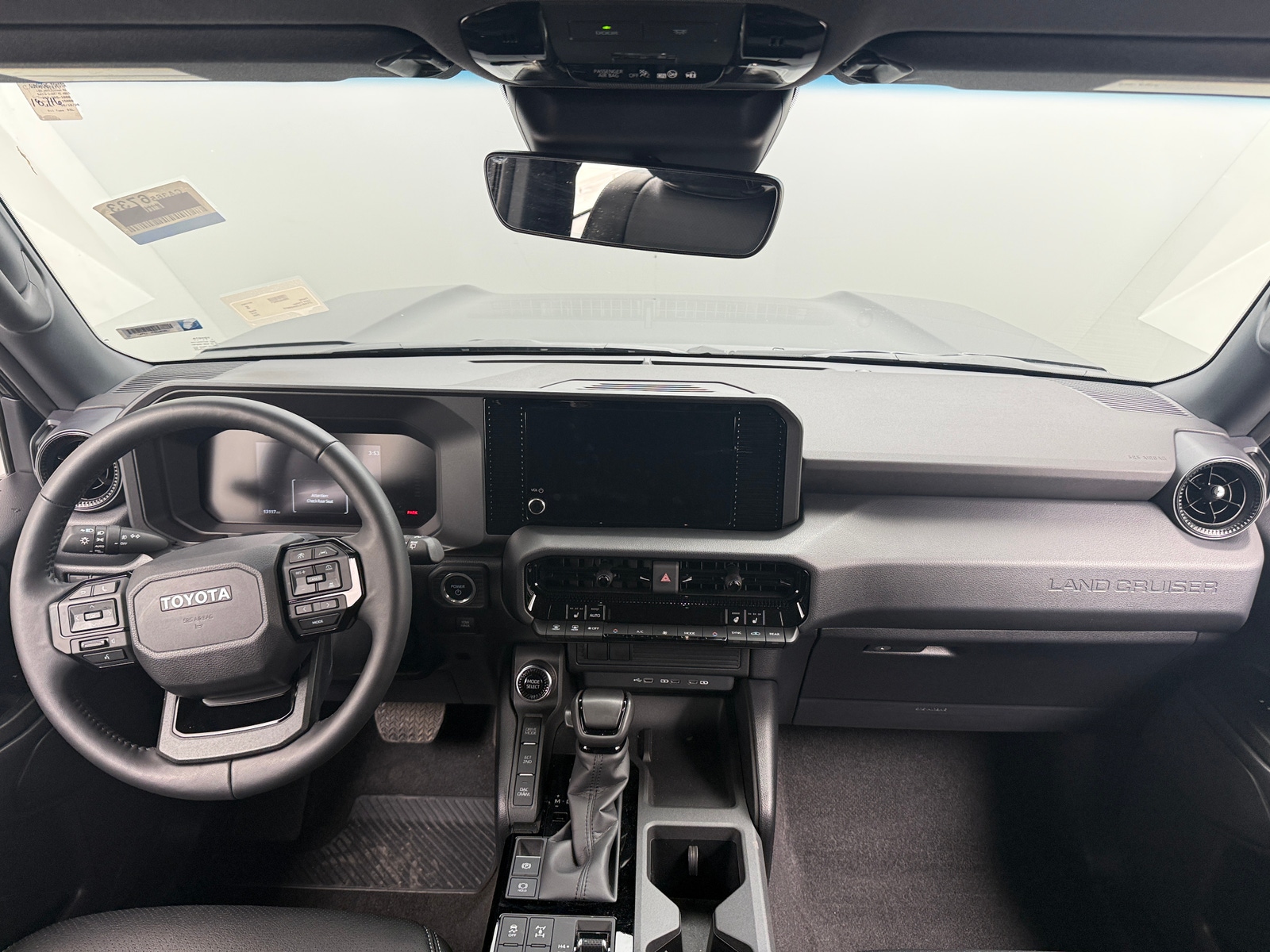 Thumbnail: 2025 Toyota Land Cruiser - 3