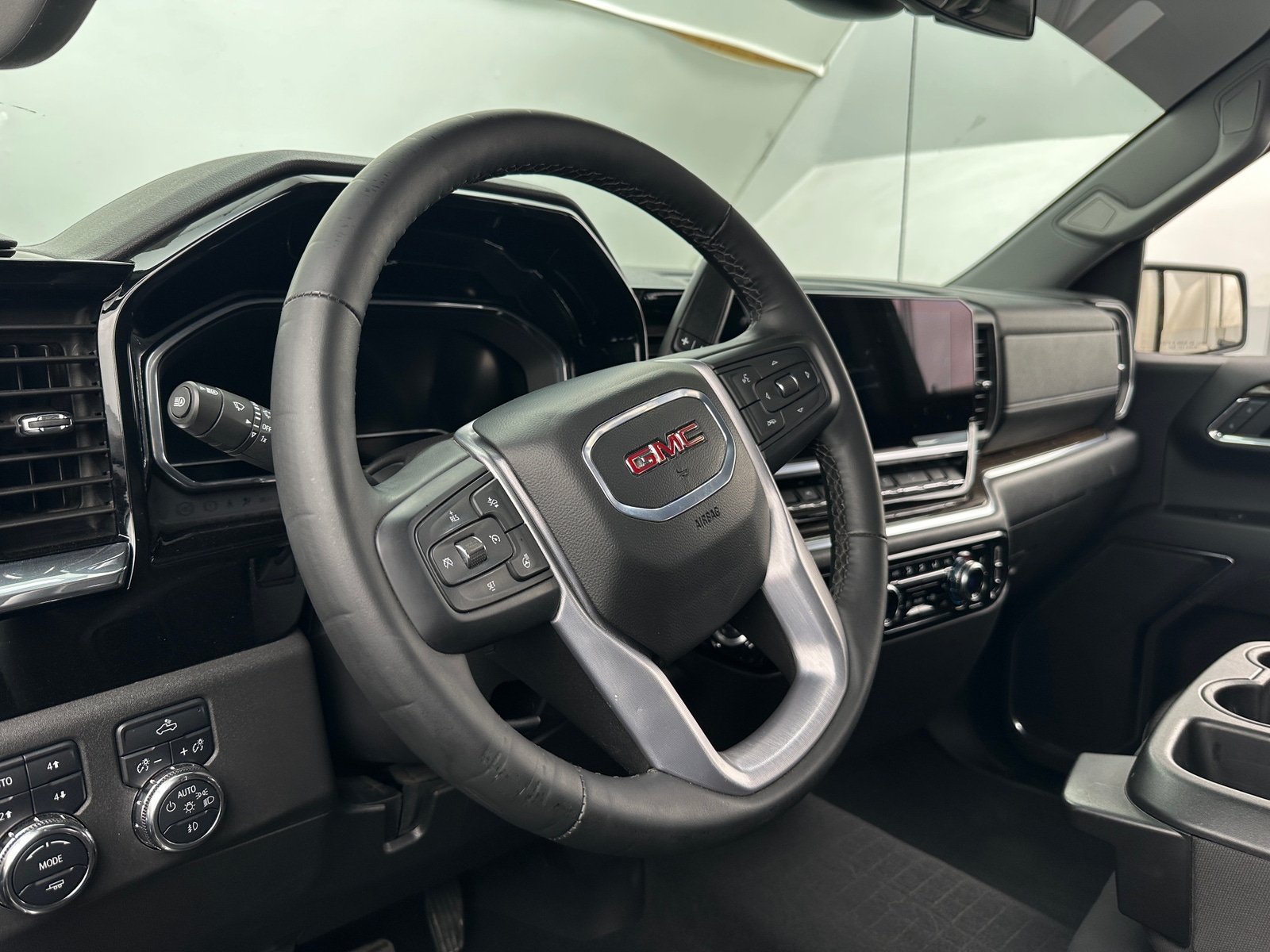 Thumbnail: 2024 GMC Sierra 1500 - 5