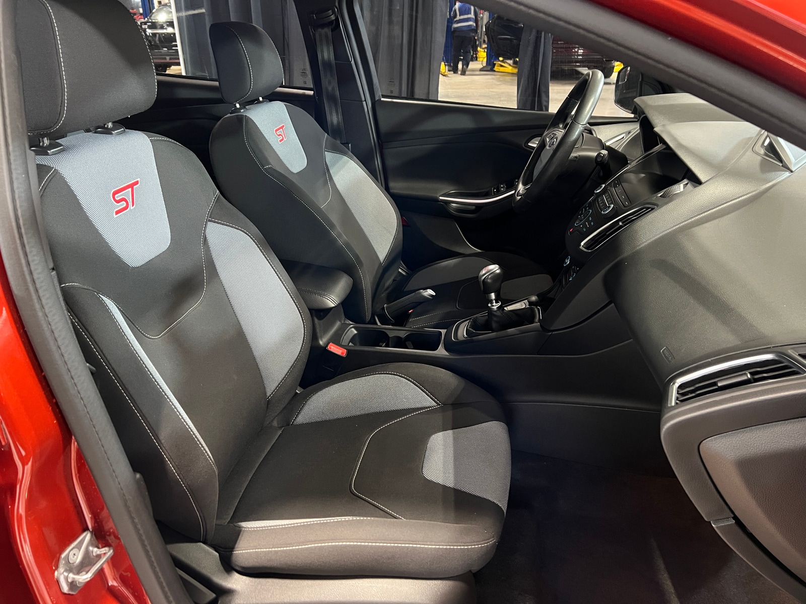 Thumbnail: 2018 Ford Focus - 2