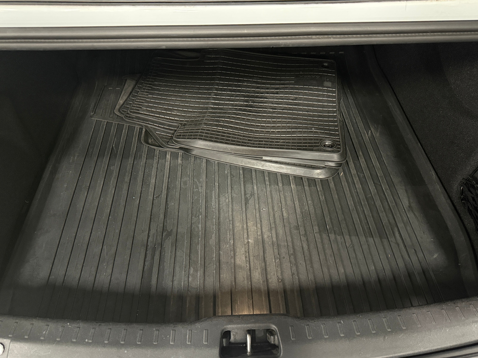 Thumbnail: 2018 Volvo S90 - 6