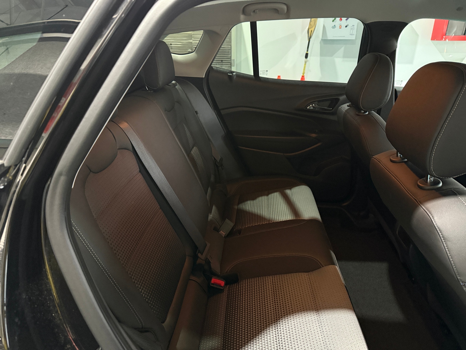 Thumbnail: 2025 Chevrolet Trax - 6