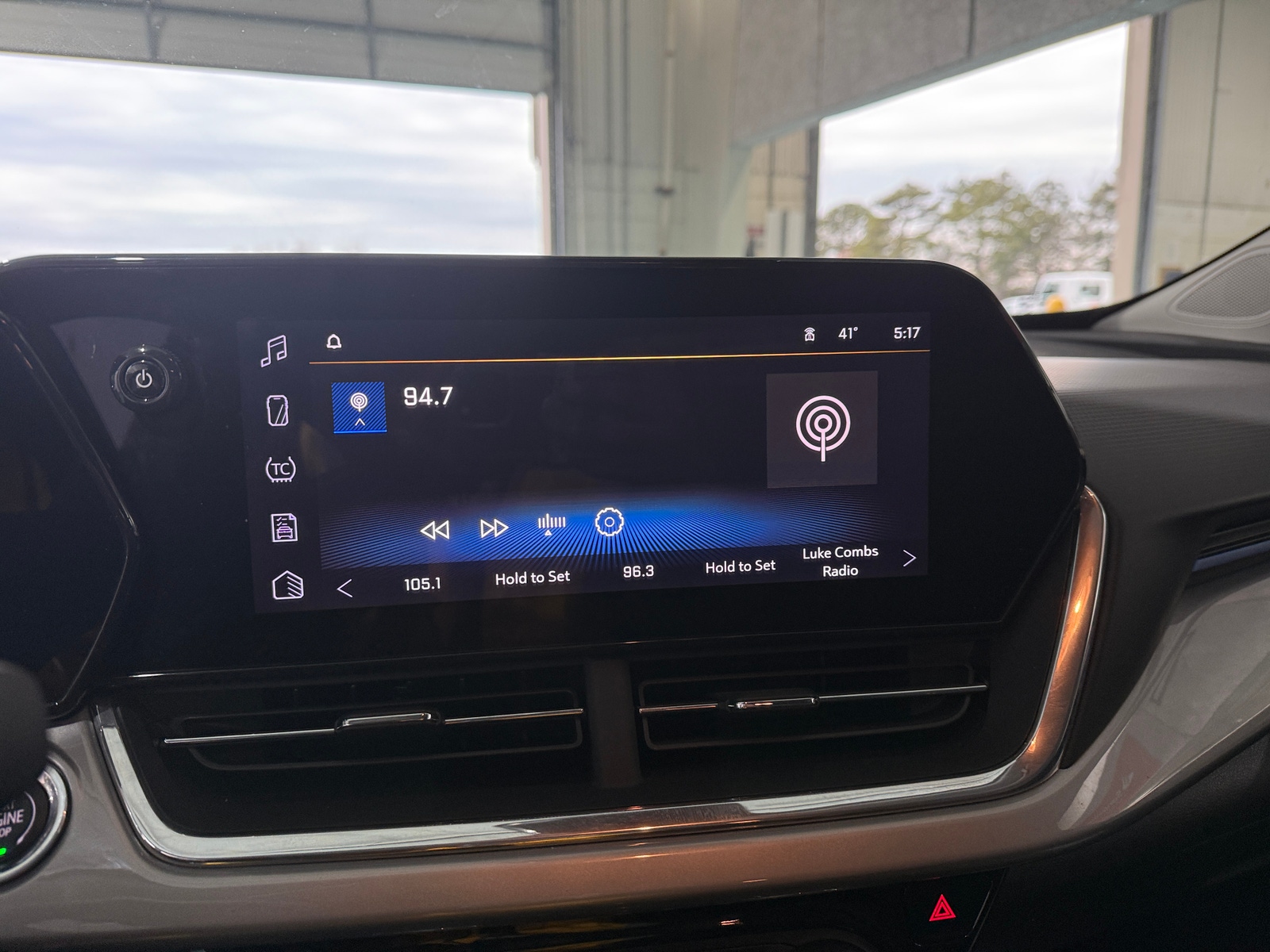 Thumbnail: 2025 Chevrolet Trax - 4