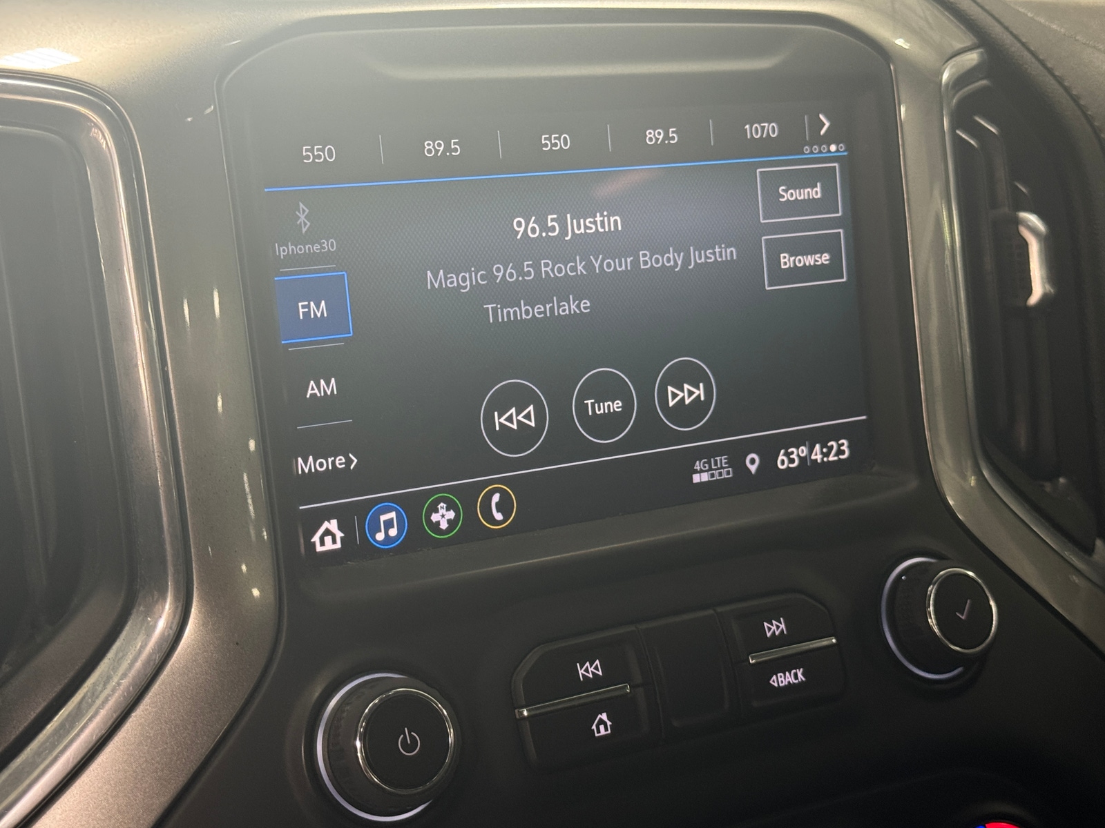 Thumbnail: 2022 Chevrolet Silverado 2500 - 4