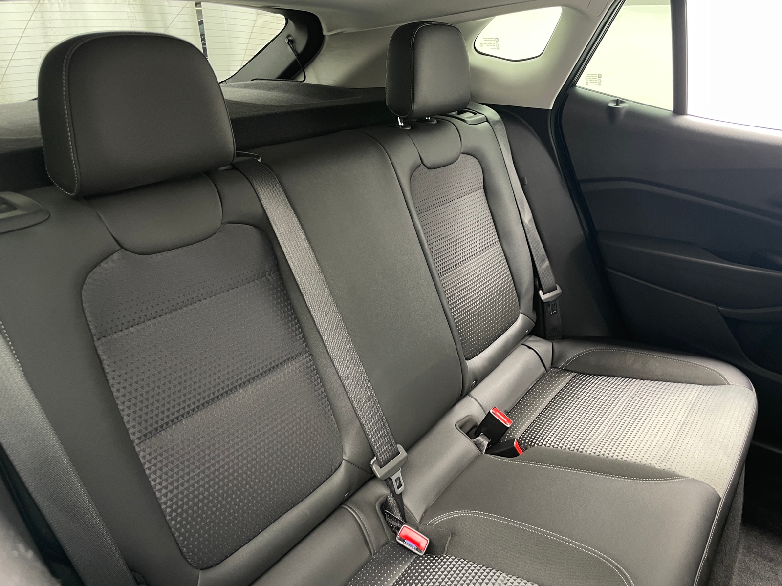 Thumbnail: 2025 Chevrolet Trax - 6