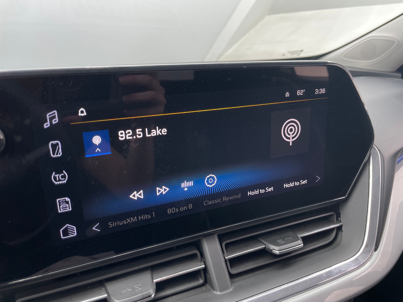 Thumbnail: 2025 Chevrolet Trax - 4